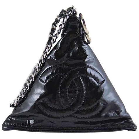 chanel triangle bag|sac chanel en ligne.